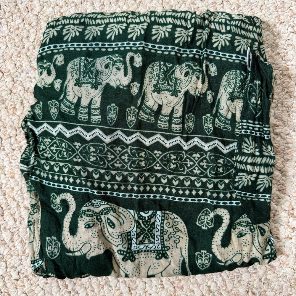 ❤️Green Tan Elephant Balloon Pants Boho Feminine